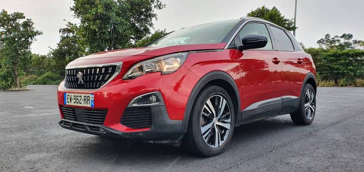 voiture occasion PEUGEOT 3008 à la Réunion disponible sur noutlauto.re