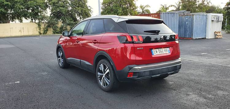 voiture occasion PEUGEOT 3008 à la Réunion disponible sur noutlauto.re
