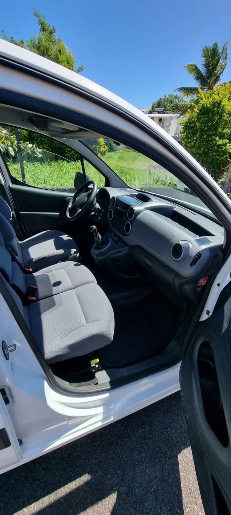 voiture occasion PEUGEOT PARTNER à la Réunion disponible sur noutlauto.re