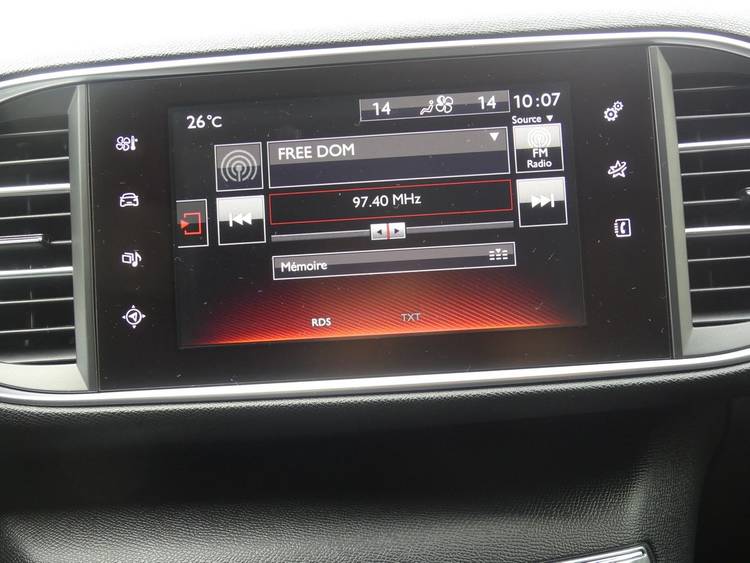 voiture occasion PEUGEOT 308 à la Réunion disponible sur noutlauto.re