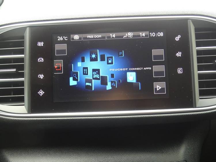 voiture occasion PEUGEOT 308 à la Réunion disponible sur noutlauto.re